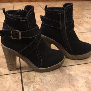 Black ankle booties